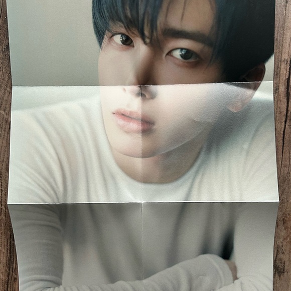 Tomorrow x Together K-Pop - Thursday’s Child Minisode 2 Album and Posters - Picture 7 of 9